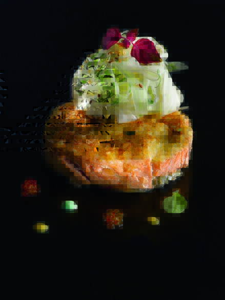 Truite du Pays basque en croûte de pomme de terre aux deux citrons cru/cuit de fenouil au curry vert, jus thaï