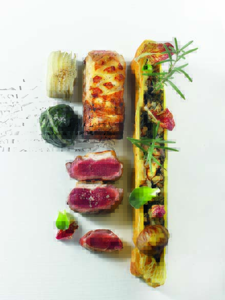 Agneau du Périgord rôti au romarin jus crémeux, tourte de blettes, châtaignes et noix