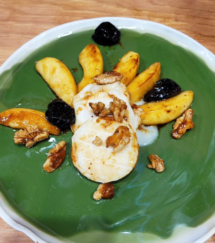 Cabécou du Périgord aux pommes caramélisées