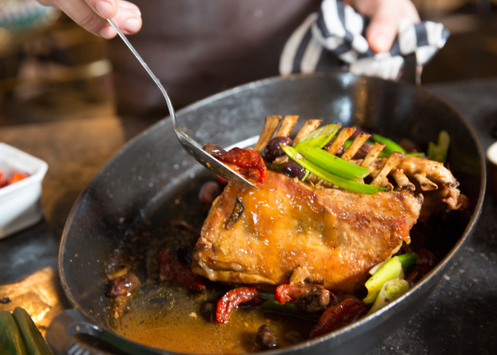 Carrés d’Agneau de lait des Pyrénées IGP Label Rouge à la tapenade