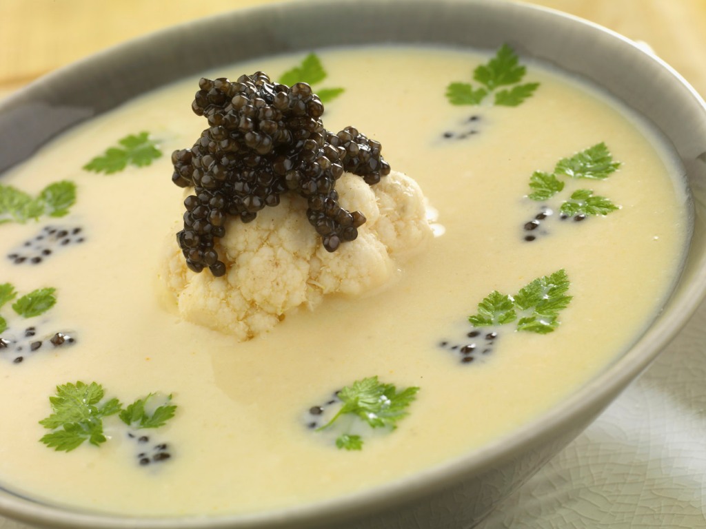 Crème de chou-fleur au caviar