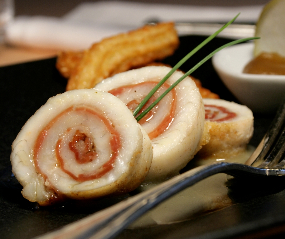 Filets de sole roulés au Jambon de Bayonne, petit jus au cidre basque