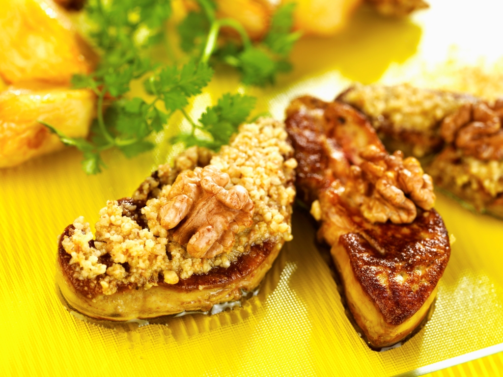 Foie gras du Sud-Ouest pané miel et Noix du Périgord