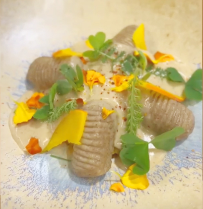 Gnocchis de châtaigne, potiron et mousse châtaigne