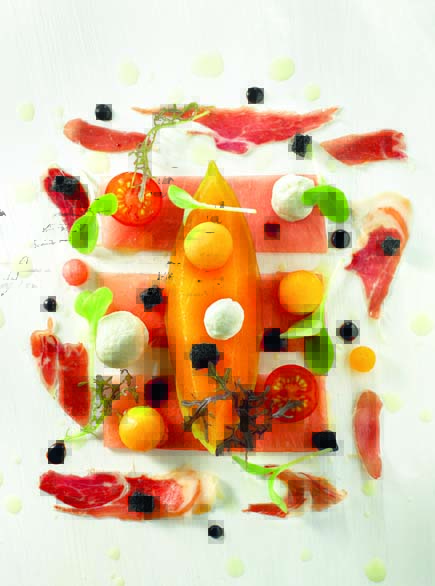 Melon du Haut-Poitou imprégné au pineau des Charentes rouges vinaigrette de pastèque, chèvre et tomates