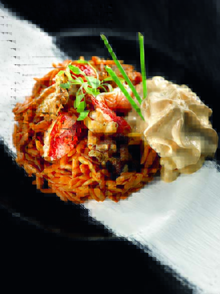Risotto de pâtes langues d’oiseau aux chanterelles et au homard