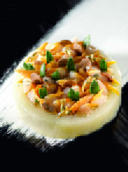 Tarte de coquillages du bassin d’Arcachon choux-raves confits à l’eau de mer et beurre de baratte