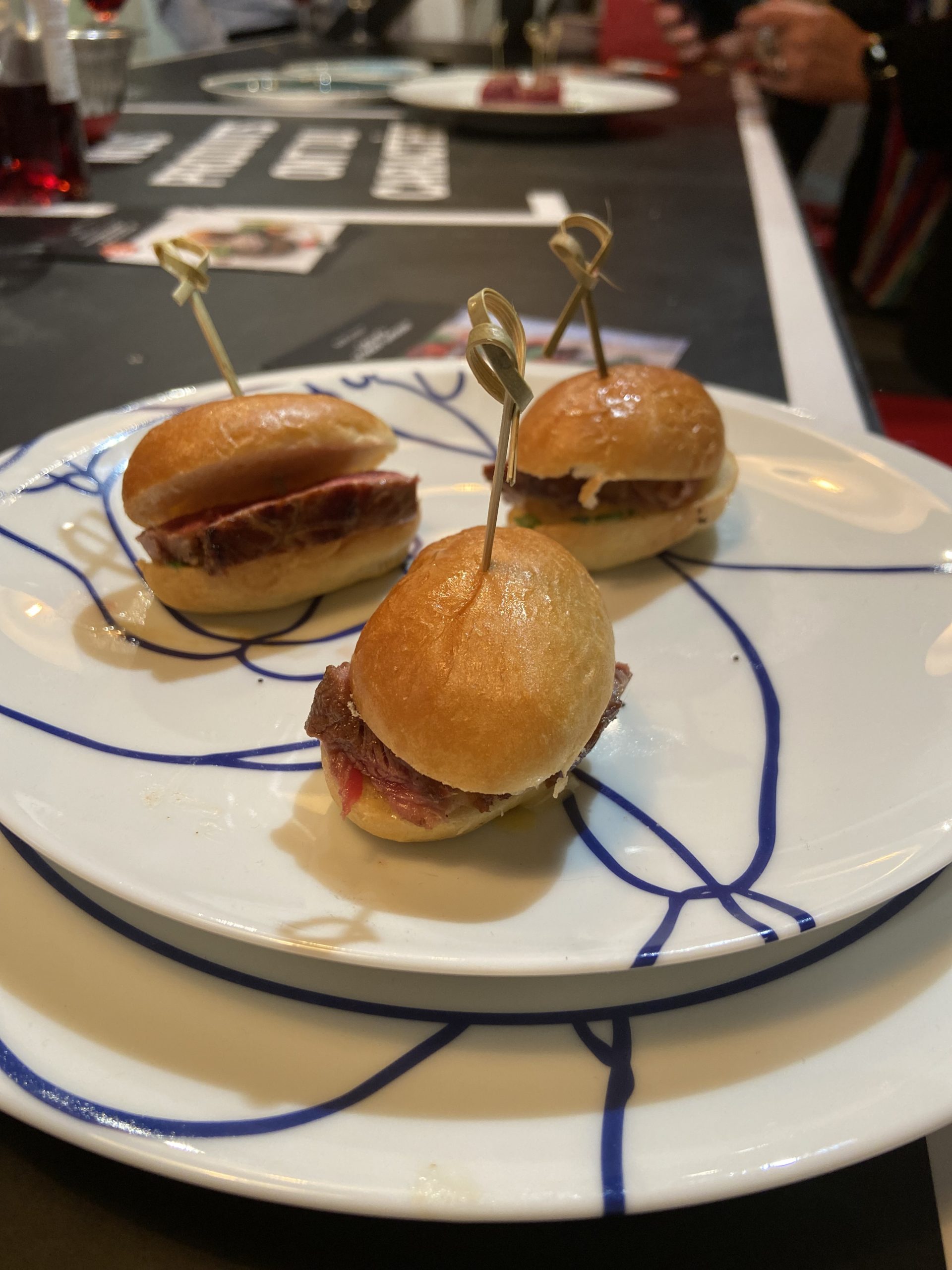 Tataki de boeuf Limousin et mayonnaise au jus de cuisson